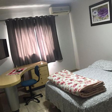 Casa Com 2 Quartos Agradaveis Com Ar Condicionado 포스두이구아수 외부 사진